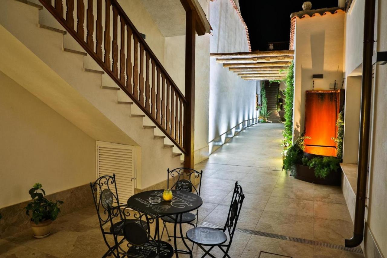 كونسويغرا El Patio De Los Jazmines Boutique-House المظهر الخارجي الصورة